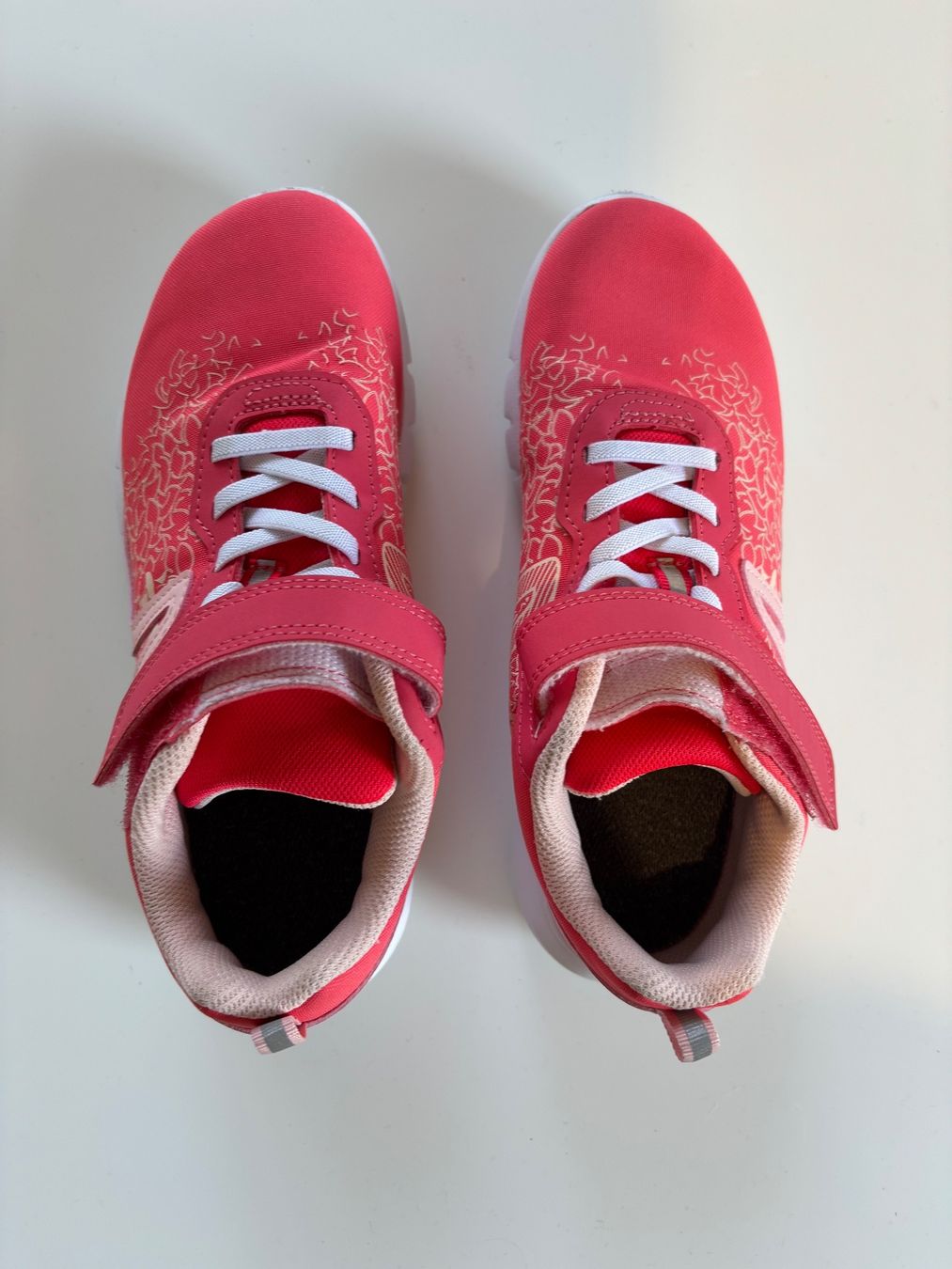 Decathlon Scarpe per ragazzi: Baskets Décathlon enfant / pointure 35 – Usato da Bernex venduto da mar_82vn 1