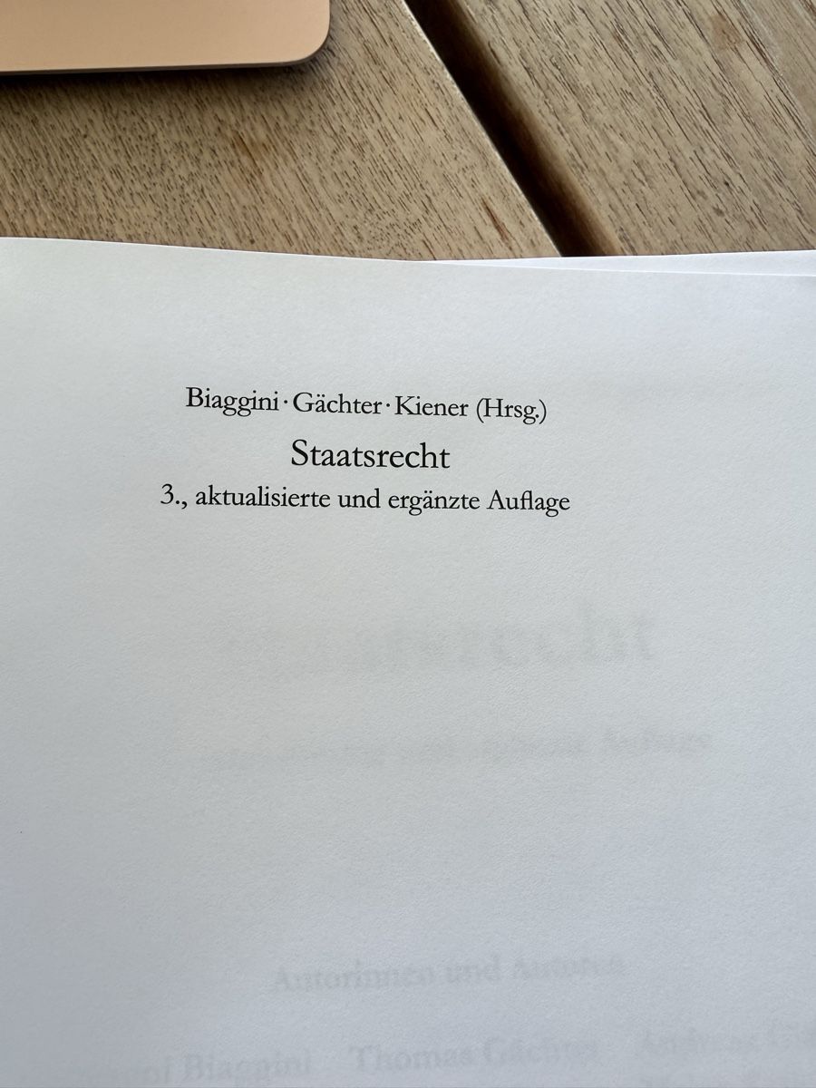 Libri: Staatsrecht 3. Auflage neu – Nuovo (secondo la descrizione) da Wermatswil venduto da FEDN 1