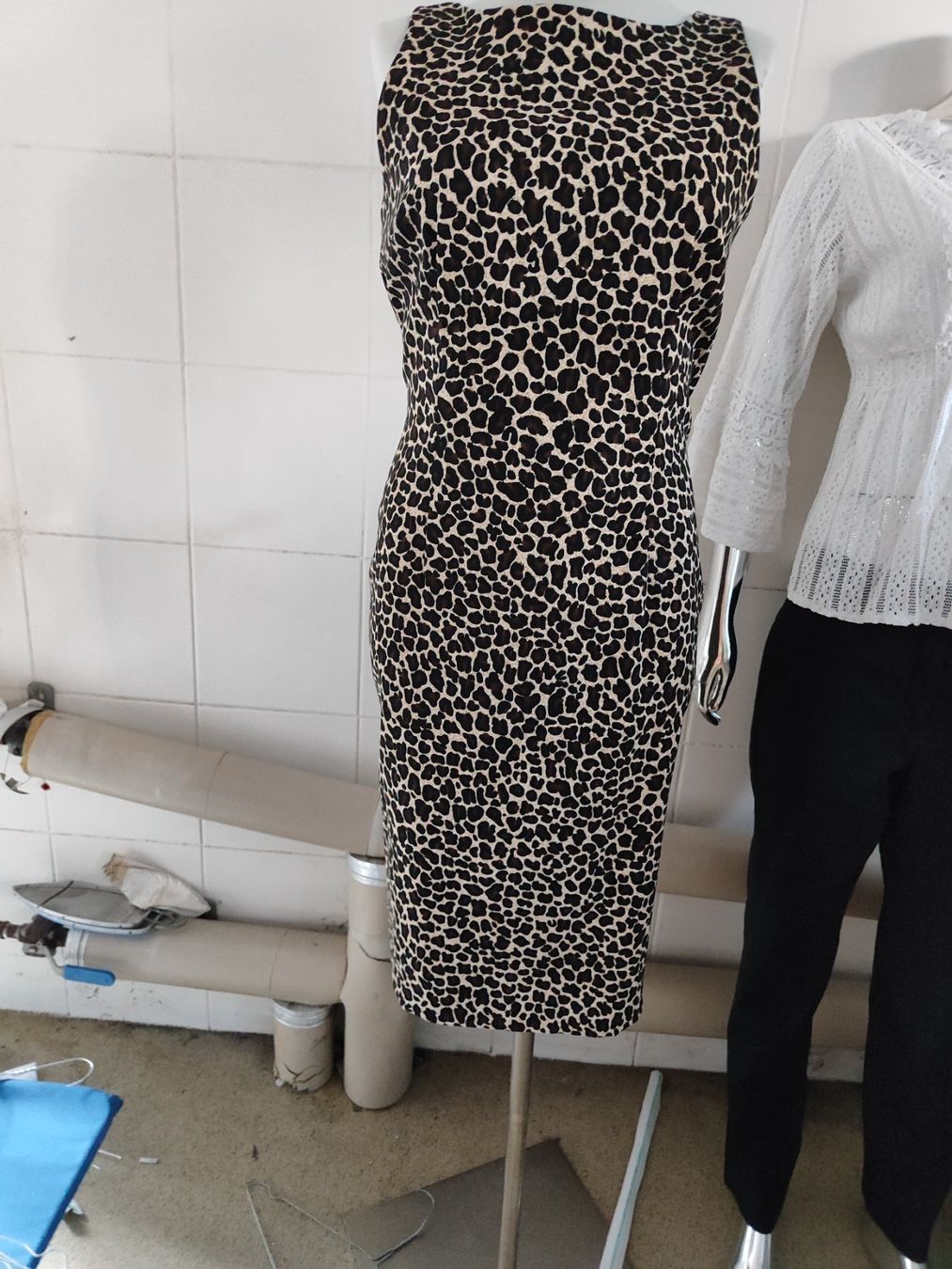 Alba Moda Vestiti: Damen Kleid GR 40 / 42 – Usato da Langnau am Albis venduto da Judithsebi