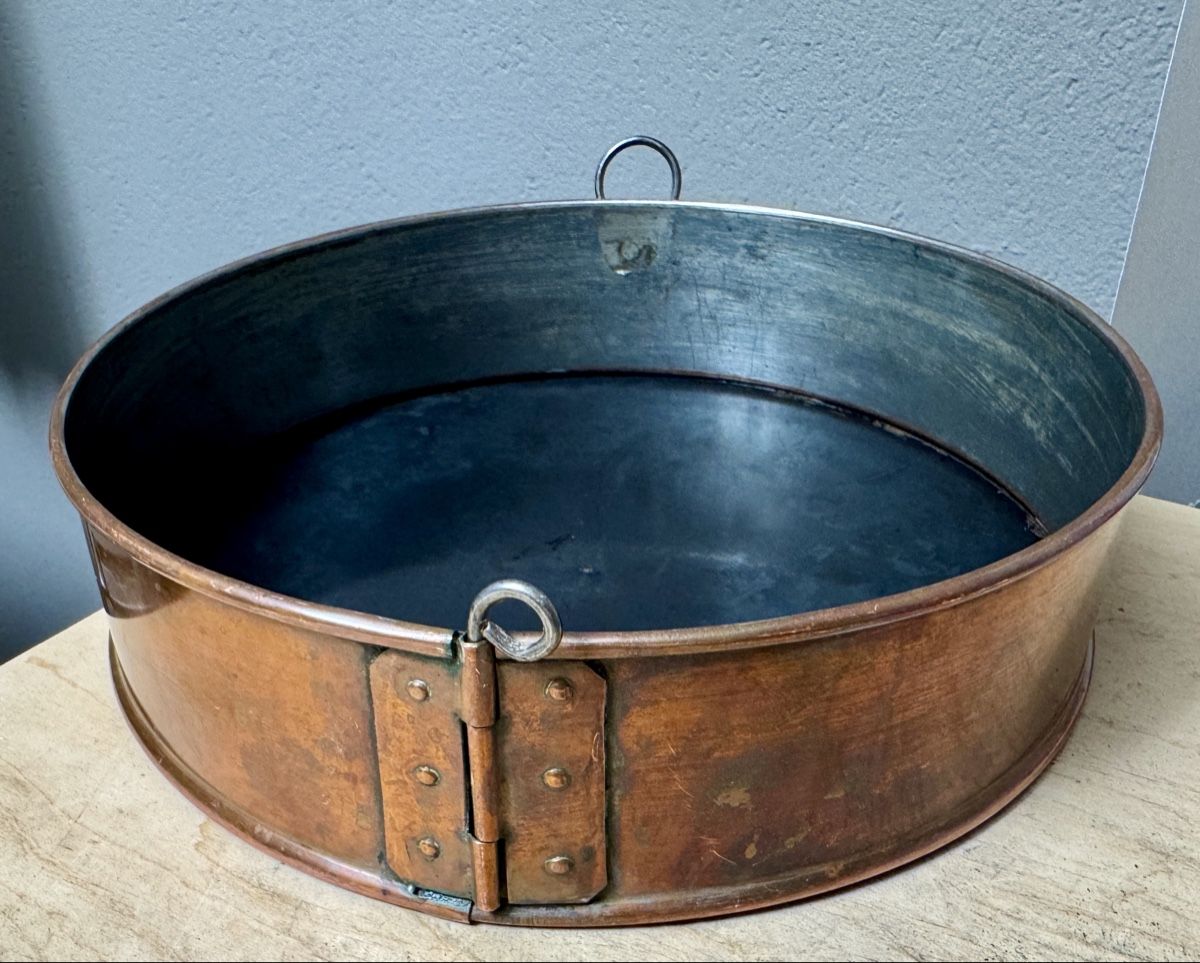 Teglie da forno: Alte Backform rund aus Kupfer / Springform 23.5 cm – Usato da Rothrist venduto da Luckywinner