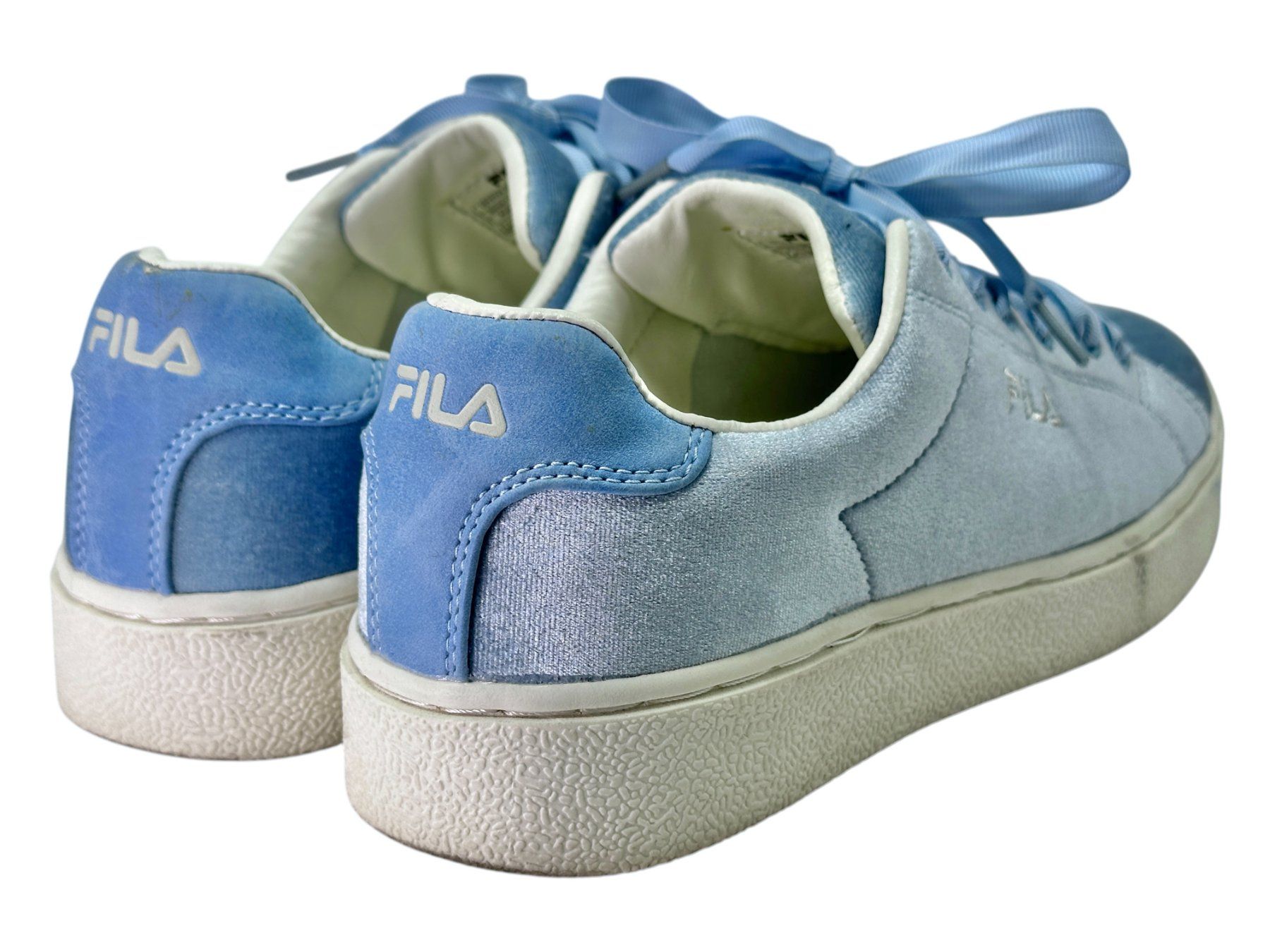 Fila Scarpe da donna: Baskets Fila Velours Bleu Clair. Pointure 40 – Usato da Morges venduto da Auct 7