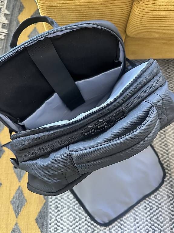 Sacs à dos: Arrivly Allrounder Z Pro Laptop-Rucksack – D'occasion à Schaffhausen par sab_xmw8 4