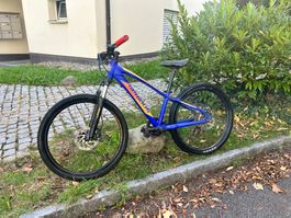 Mountainbike Serious blau orange