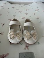Baby Girl Shoes with Decorative Bow White Size 21 New