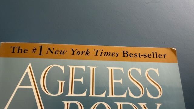 Libri: Deepak Chopra: Ageless Body, timeless Mind, Bestseller – Usato da Winterthur venduto da 1956ingi 2