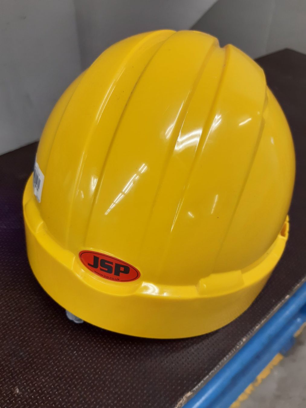 Protezione per viso e udito: Bauhelm gelb – Usato da Oberbüren venduto da msuisse 1