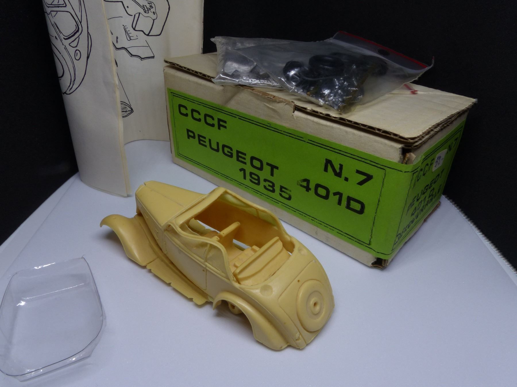 Modellini d'auto: Modellbausatz Peugeot 401D – Nuovo (secondo la descrizione) da Abtwil AG venduto da Hotair 1