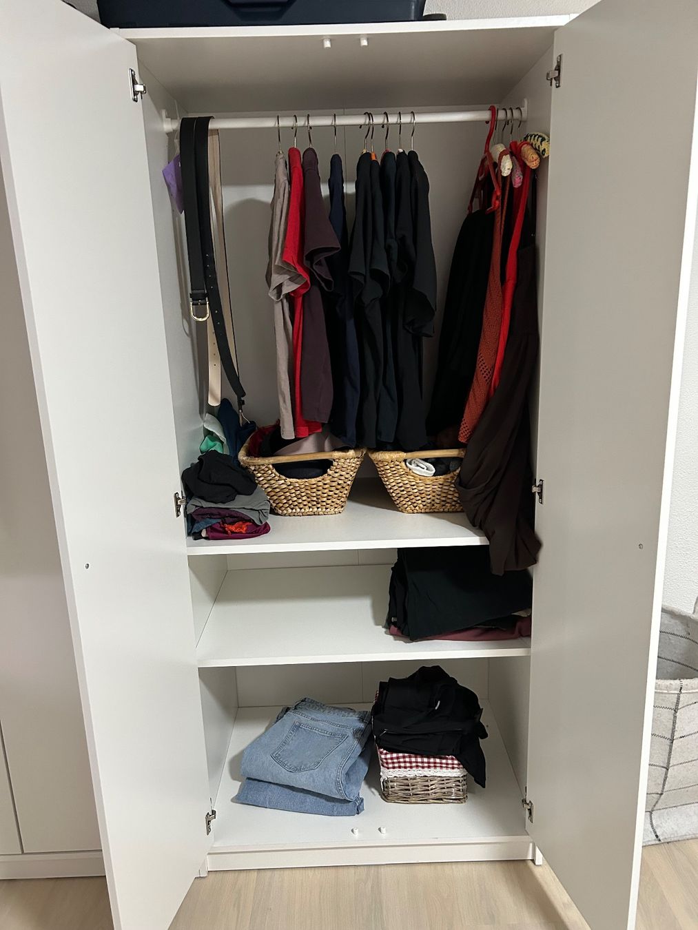 Ikea Armadi: Kleppstad IKEA Kleiderschrank – Usato da Schmerikon venduto da cel_7wjf 2