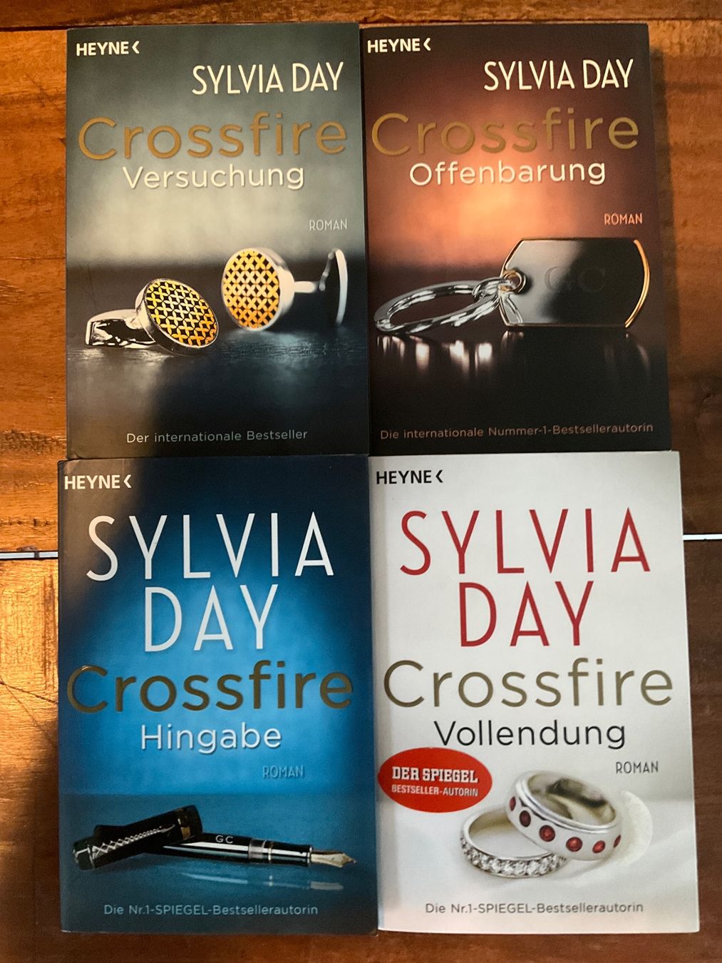 Bücher: 4 Bücher  Sylvia Day Crossfire – Gebraucht aus Avenches von Lactobacille