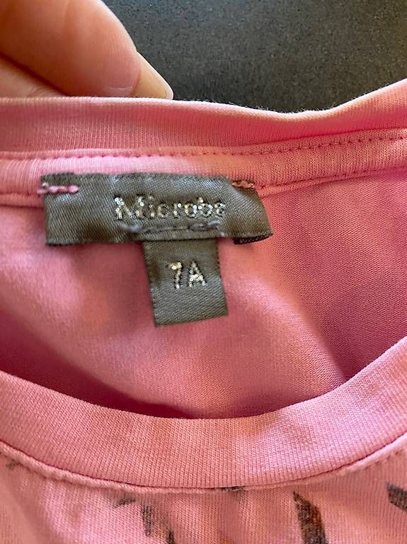 Blusen, T-Shirts & Tops: TShirt pink mit Strass Gr 7 Jahren – Gebraucht aus Freienbach von ang_8xxz 1