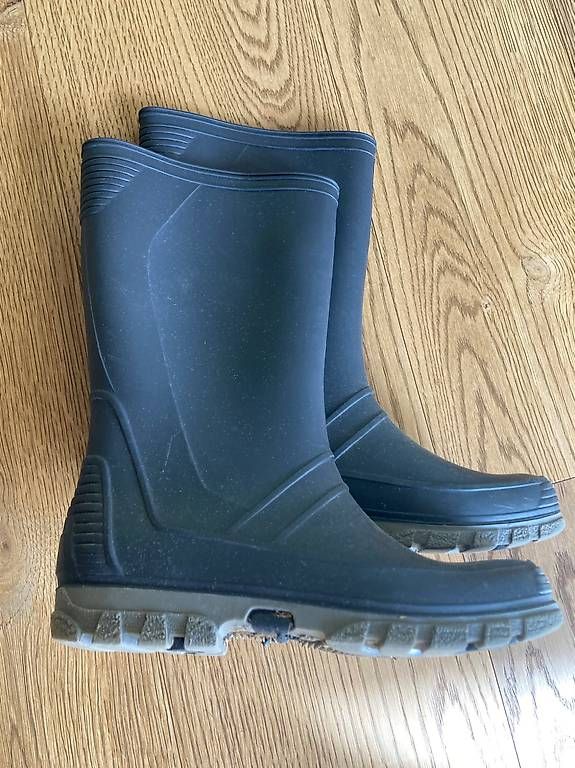 Scarpe per ragazzi: Regenstiefel Gr. 33 – Usato da Winterthur venduto da Rawille