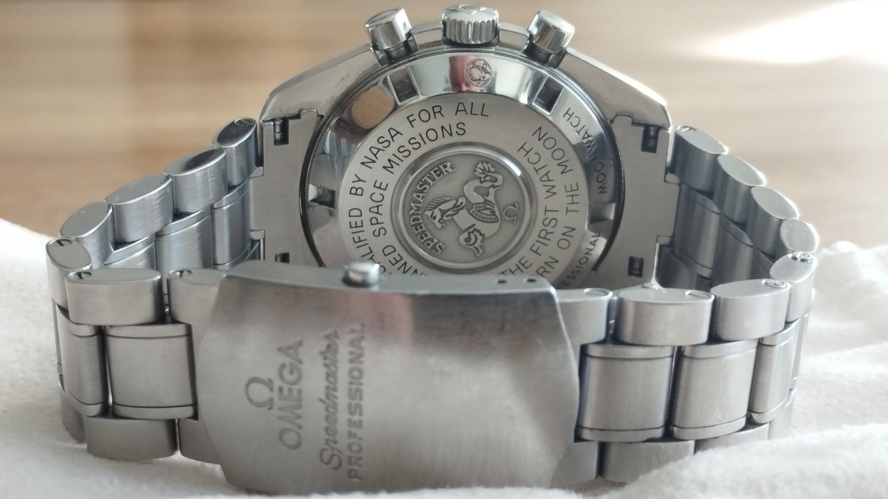 Omega Orologi: Omega Speedmaster Professional JG 2018 mit Legendary-Box – Usato da Eiken venduto da Koh 4