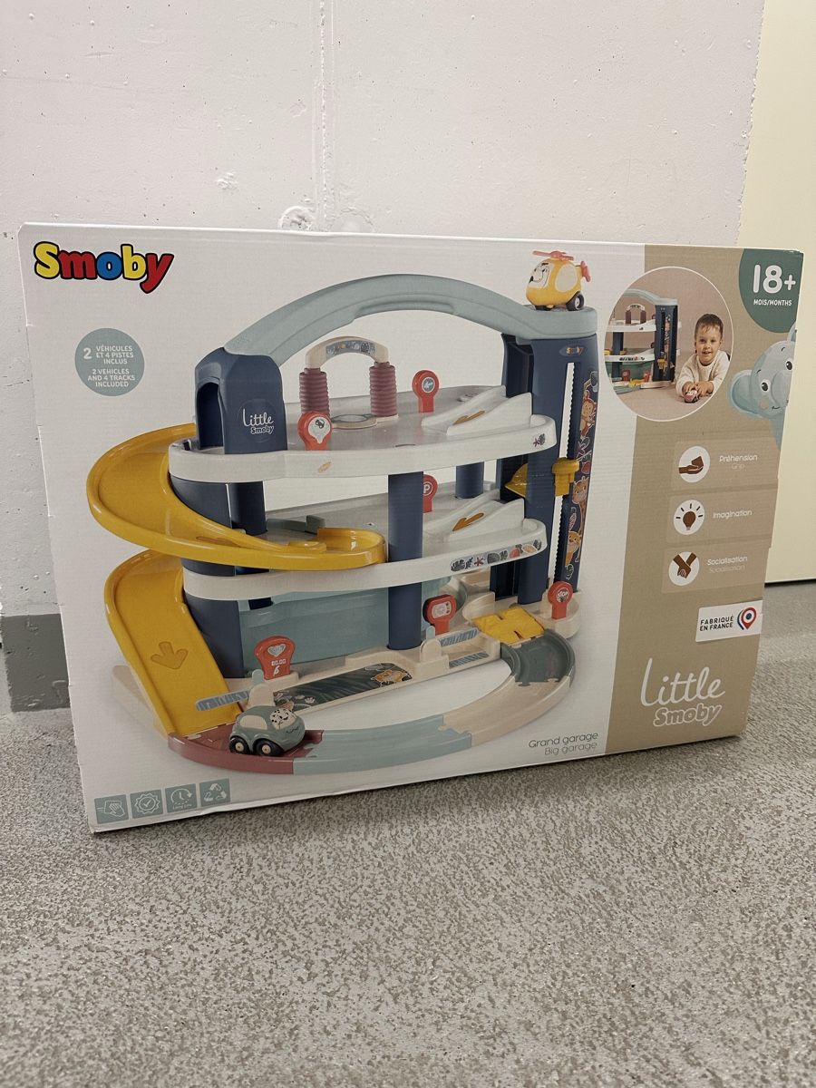 Smoby Spielzeuge: Smoby Parkgarage OVP – Neu und originalverpackt aus Rotkreuz von KatarinaB19