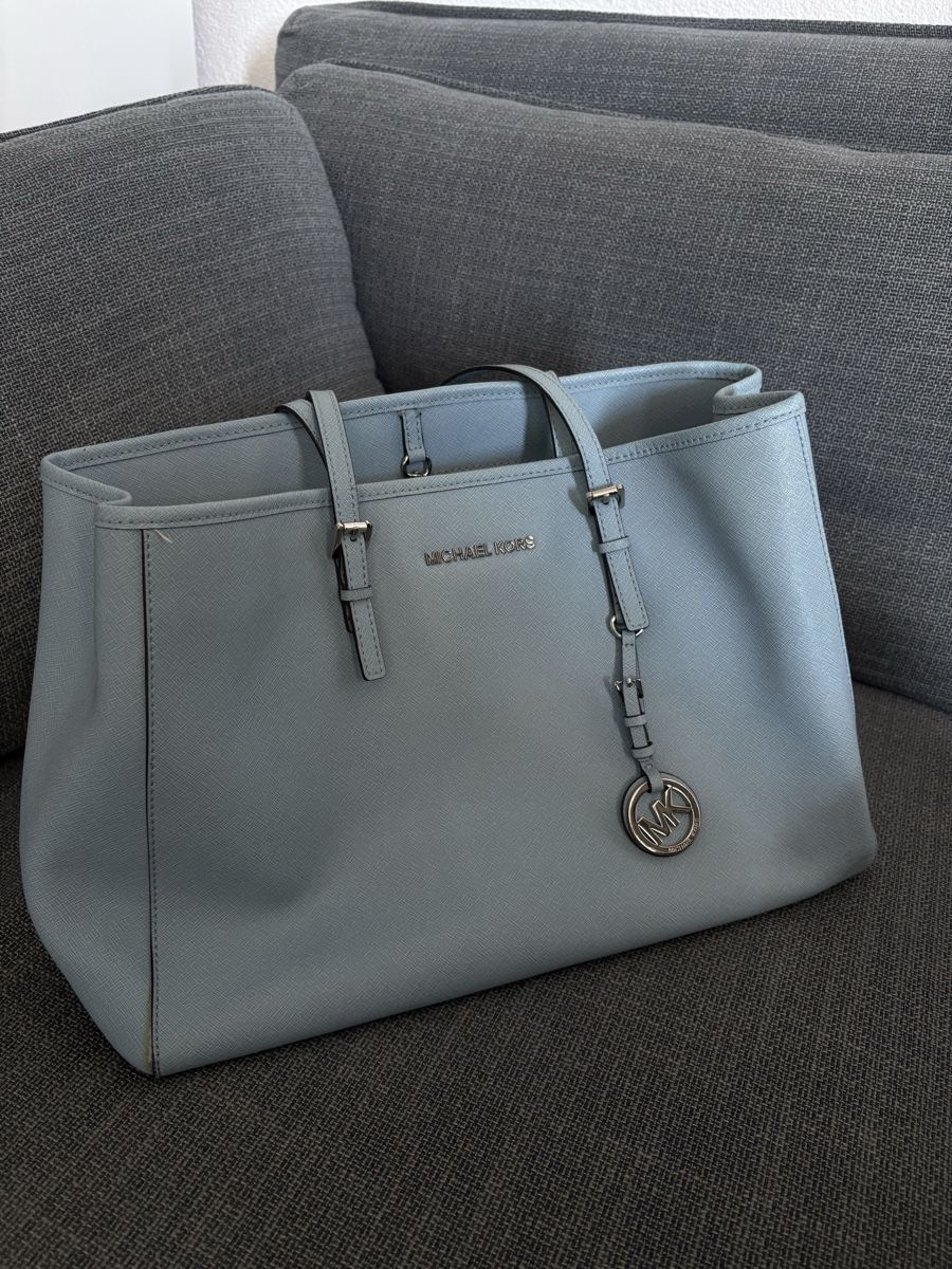 Michael Kors Taschen für Damen: Michael Kors Handbag Light Blue Used – Gebraucht aus Mont-sur-Rolle von ann_lbx7
