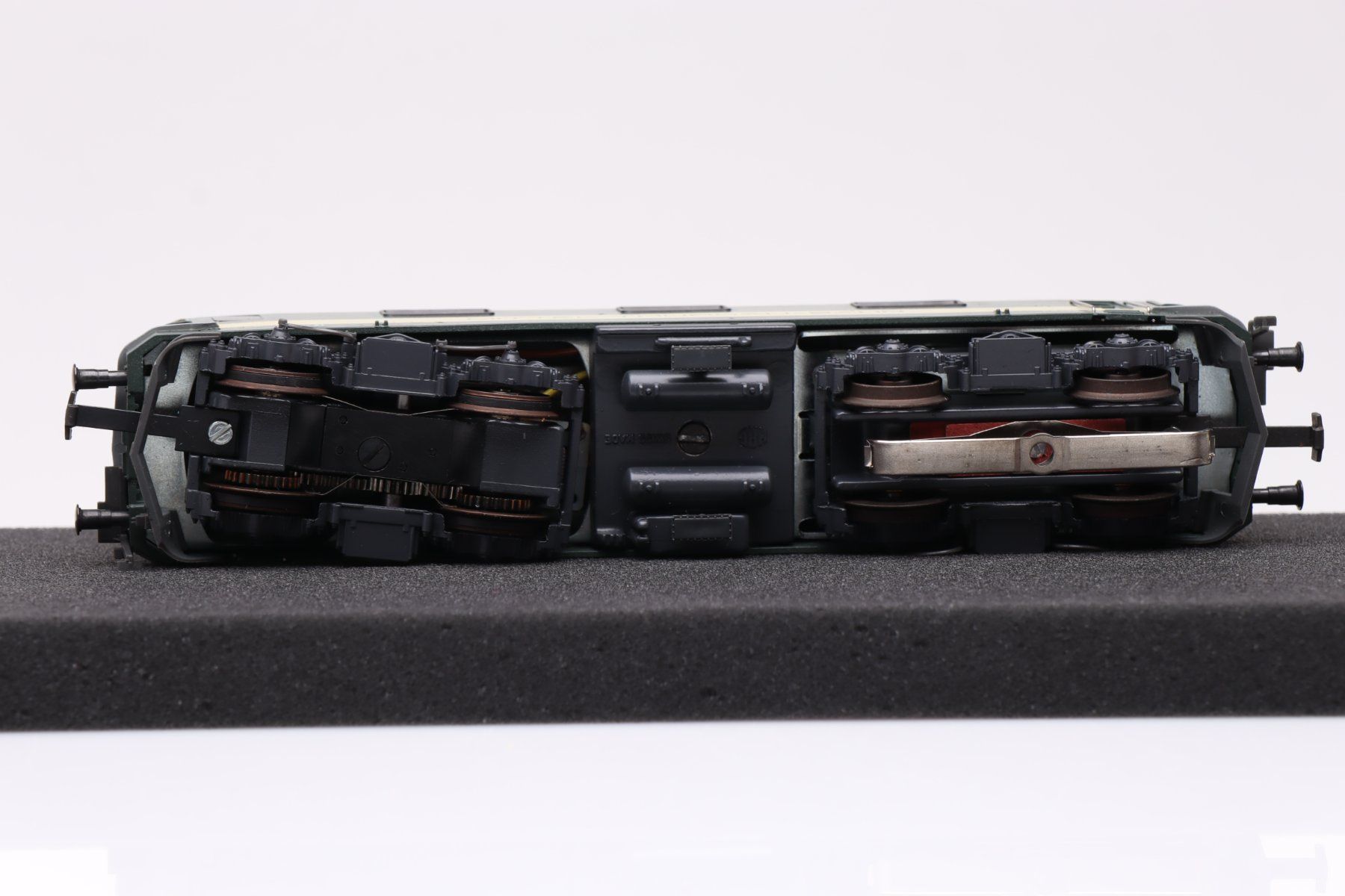 Hag Modellini di ferrovie: Hag 176 MThB Re 4/4" 21 AC, H0 – Usato da Ried (Muotathal) venduto da Modellbahn.swiss 3