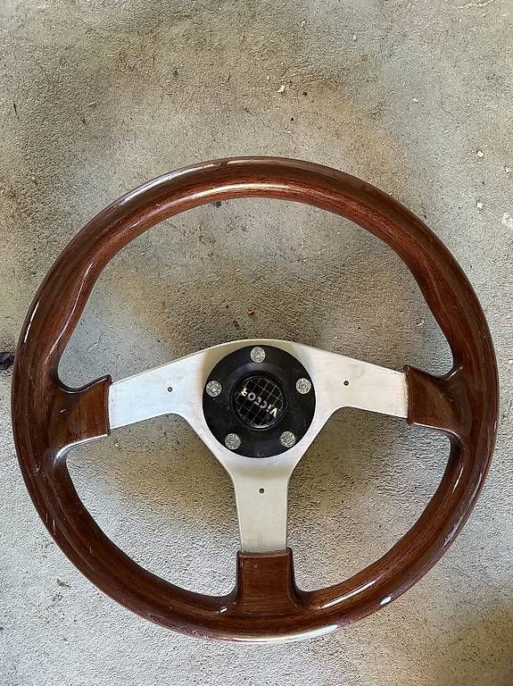 Toutes les pièces auto: Victor Lenkrad 36cm – D'occasion à Oberwangen b Bern par graeubjones