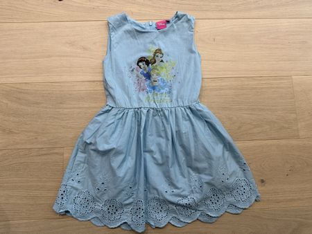 Jolie robe princesses Disney 5 ans 110cm NEUF Blanche-neige,