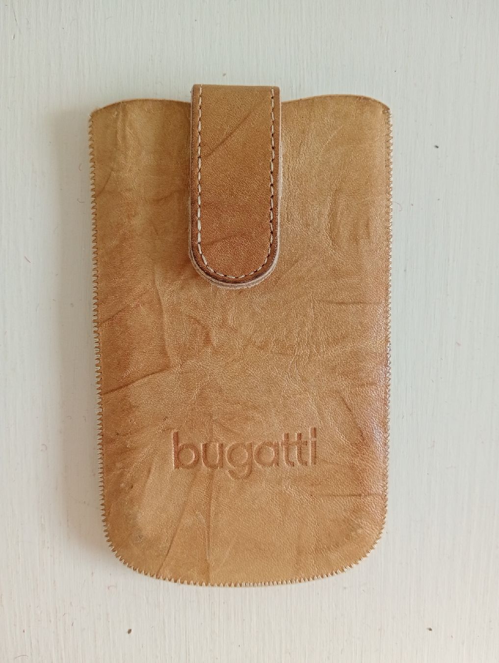 Bugatti Sacs: Bugatti Leder Handytasche, Top Zustand, Vintage Look – D'occasion à Allschwil par Evgeniia78