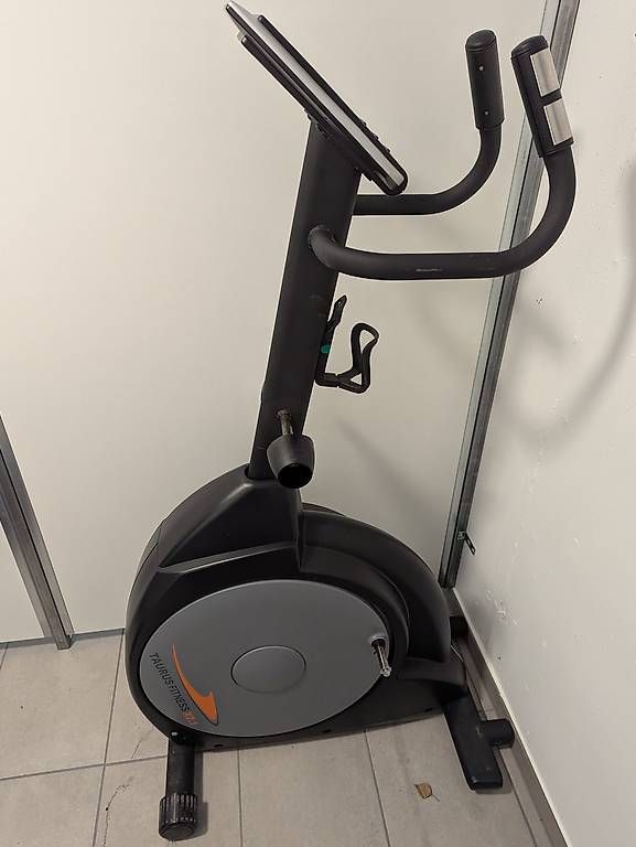 Vélos d'appartement: Crosstrainer Taurus 7.1 – D'occasion à Giubiasco par BryanV91 1