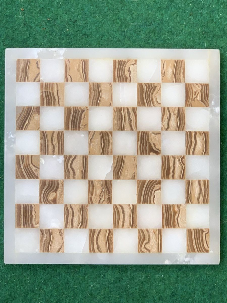 Giochi: Schachbrett „MARMOR“ mit Figuren – Usato da Wangen b. Olten venduto da Finolino28 5