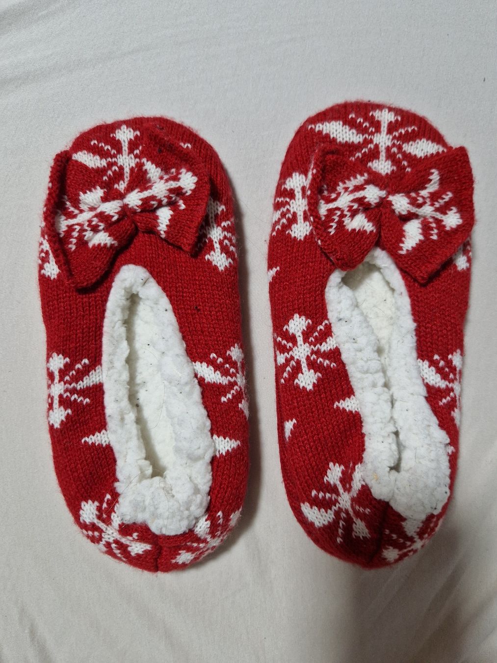 Scarpe da donna: Schneesocken rot Grösse 37/38 – Usato da Niedergösgen venduto da _.vanii._
