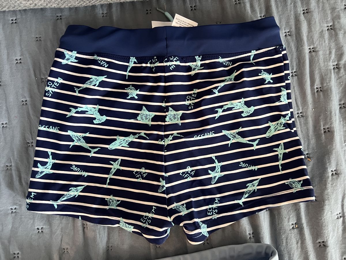 Costumi da bagno: 2 Badehosen Gr. 140 vertbaudet & Migros – Usato da Aarau venduto da Tam6 3
