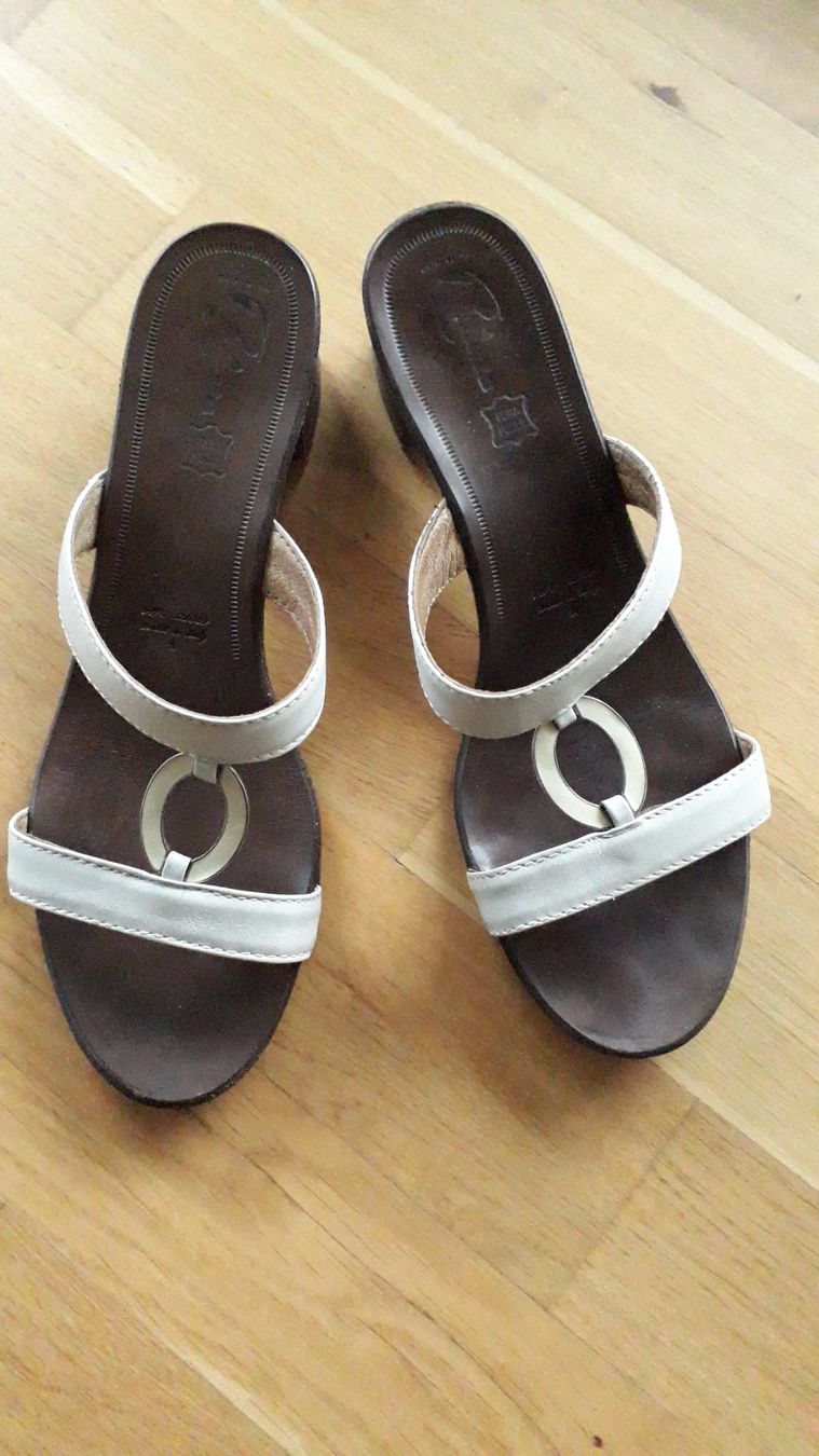 Chaussures femmes: Echtleder Sandalen – D'occasion à Spiez par Martebar