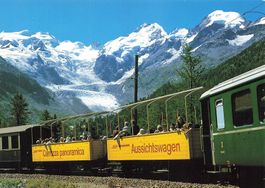 Bernina (GR) – Aussichtswagen der Rhätischen Bahn
