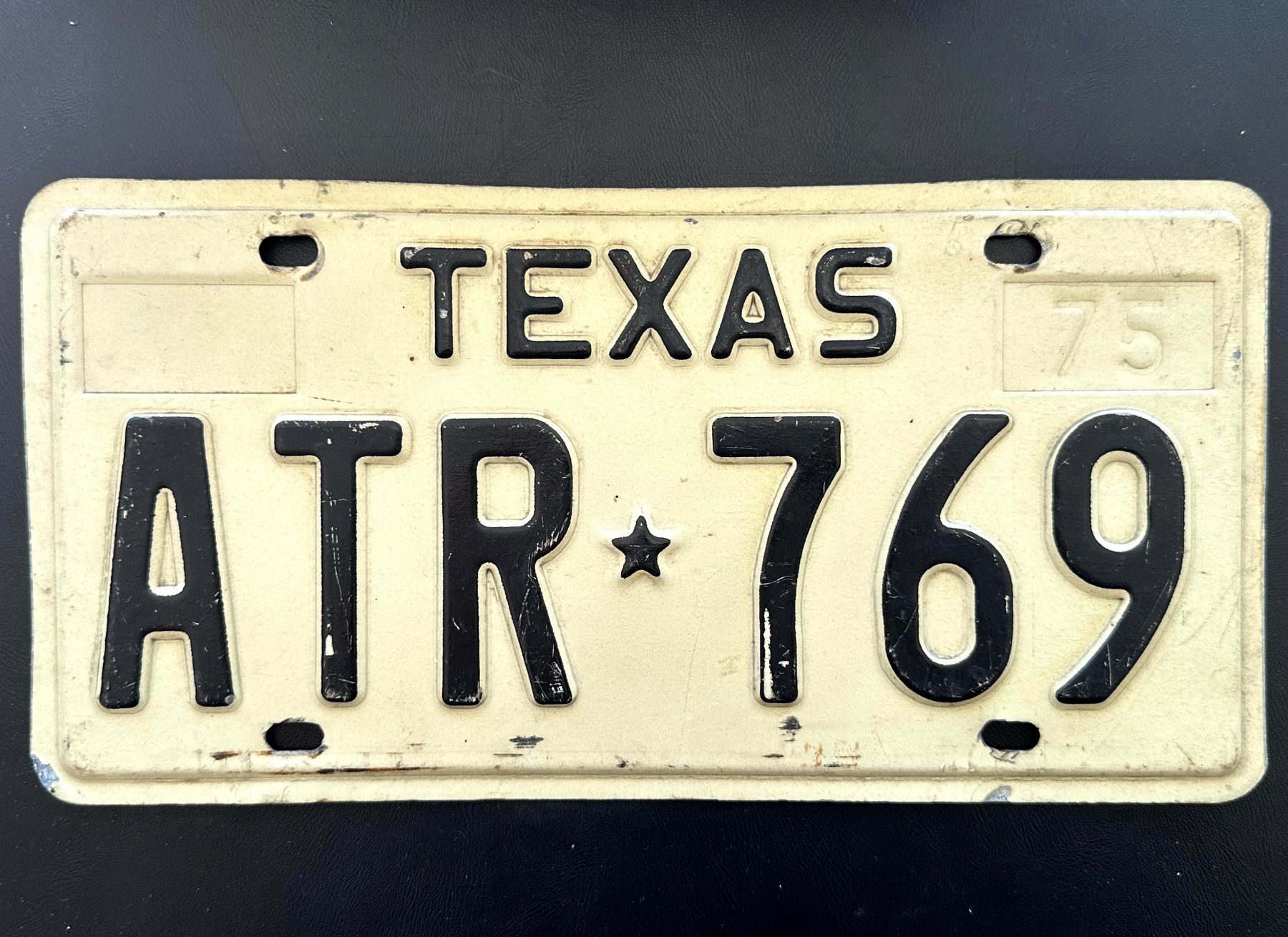 Insegne: Autonummer Texas 1975 USA – Usato da Seltisberg venduto da quadartswiss