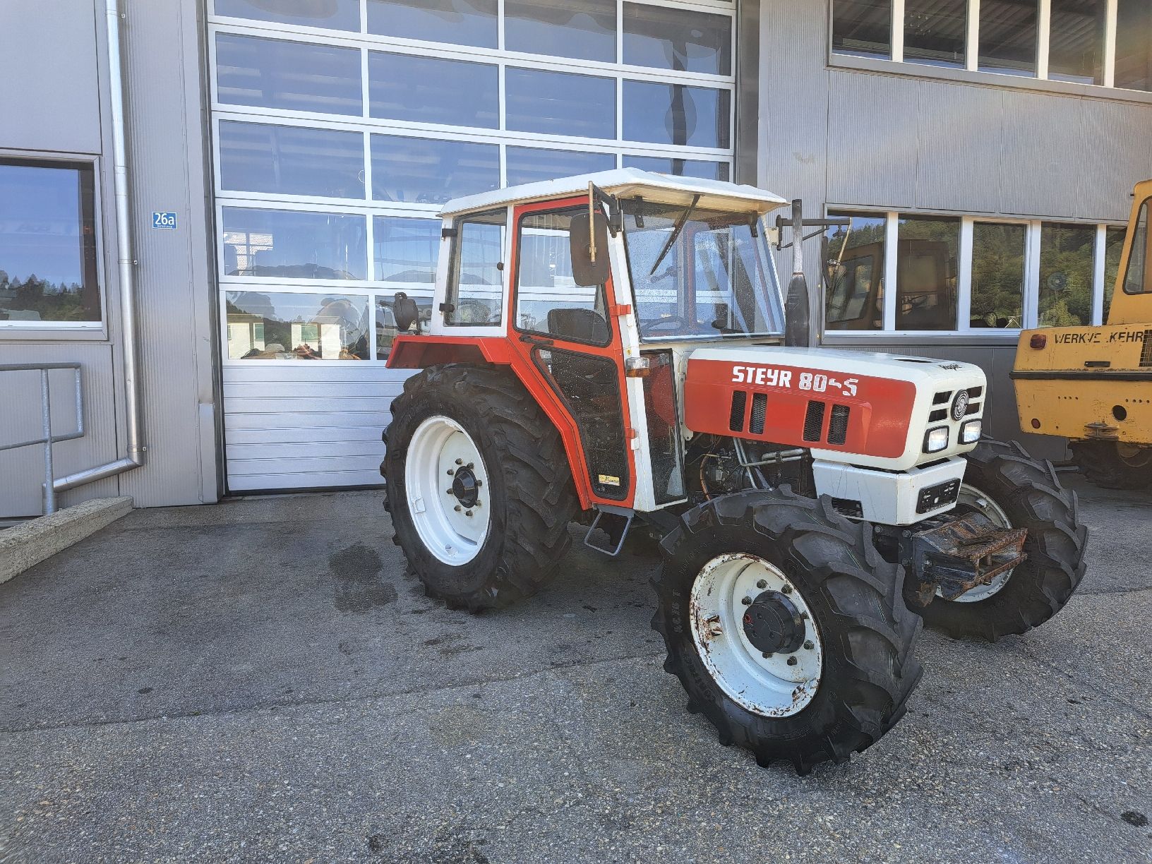 Steyr Traktoren: Traktor Steyr 8055 Allrad – Gebraucht aus ufhusen von cb01 1