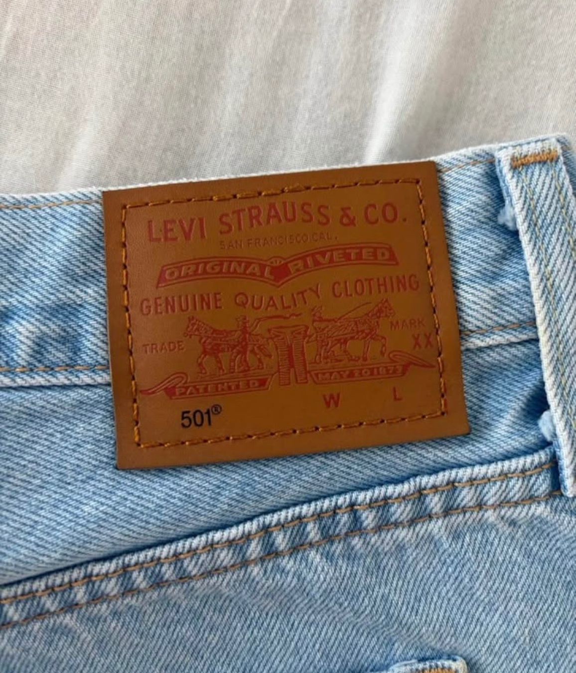 Jeans: Shorts Levi's donna – Nuovo (secondo la descrizione) da Payerne venduto da Petite-vendeuse 3