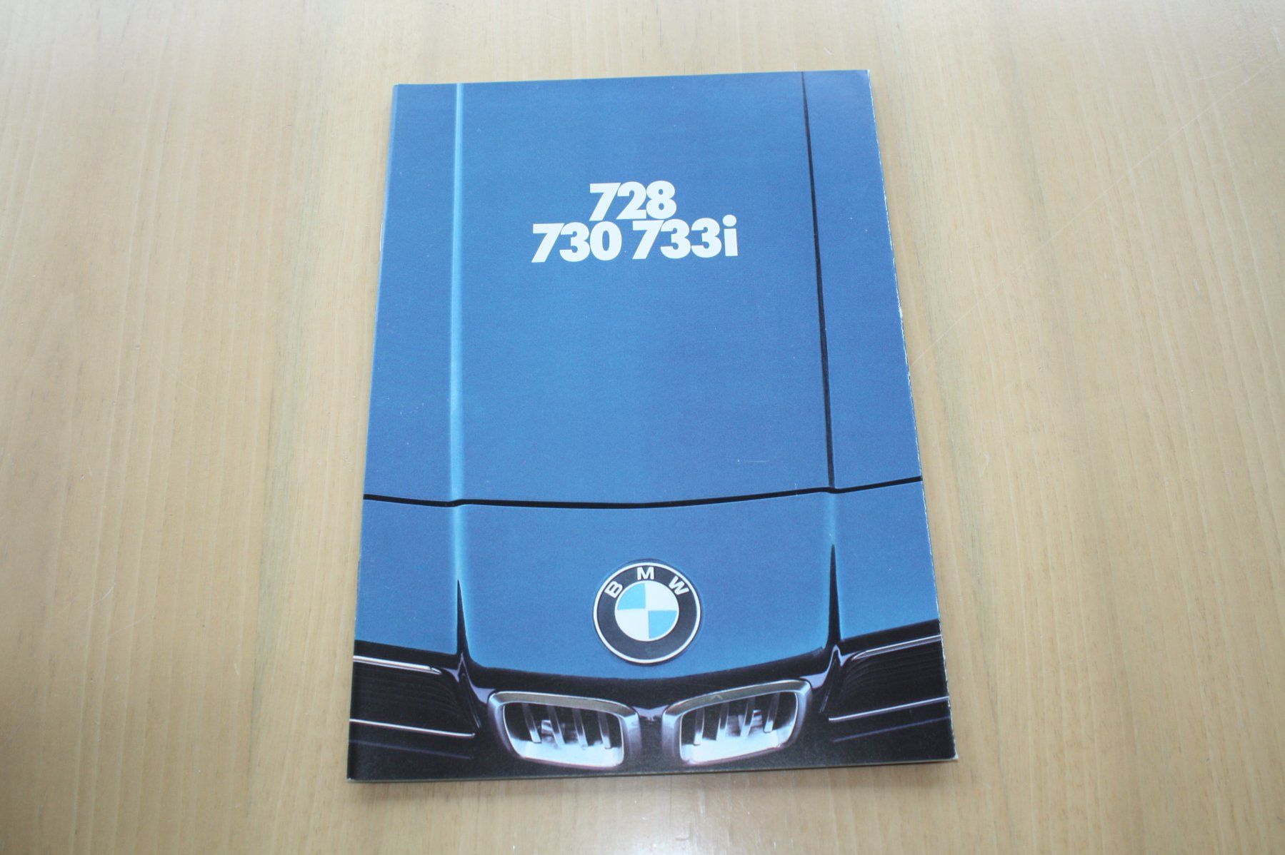 BMW Documenti: BMW 7er Prospekt E23  728/730/733i   2/1977 – Usato da Wikon venduto da erwin400