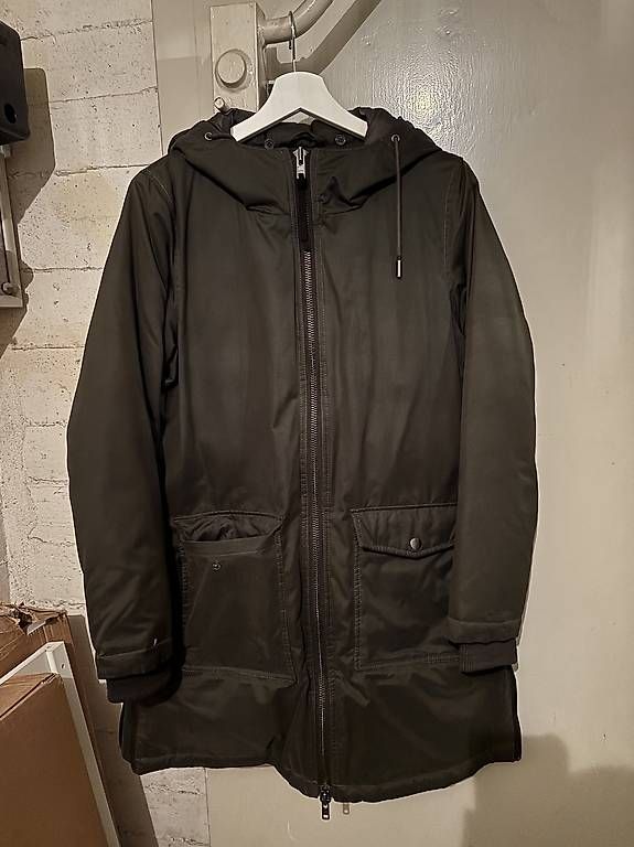 Giacche: Minimum Winterjacke – Usato da Ennetbaden venduto da julija.