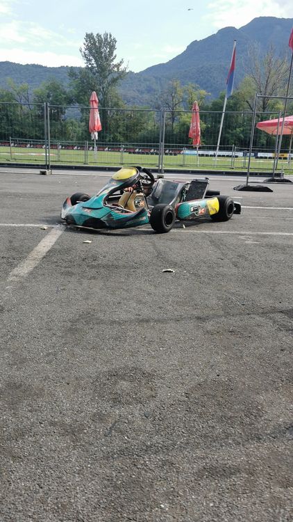 Rennkart inkl. Anhänger und viel Zubehör 2