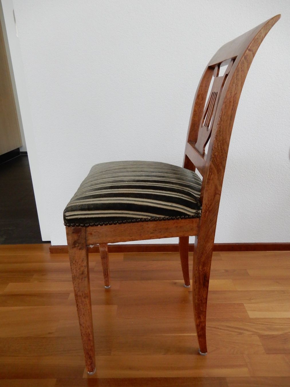 Sedie: antiker Stuhl – Usato da St. Gallen venduto da Dachs330 2