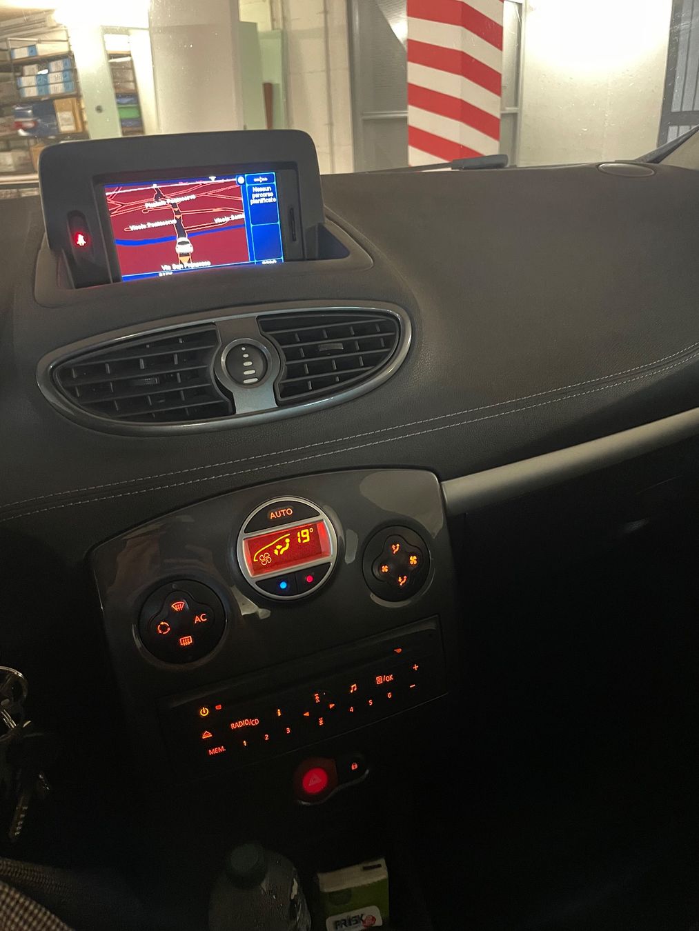 Renault Autos: Renault Clio 20th Anniversary 2011 – Gebraucht aus Zürich von Fra_92kl 6