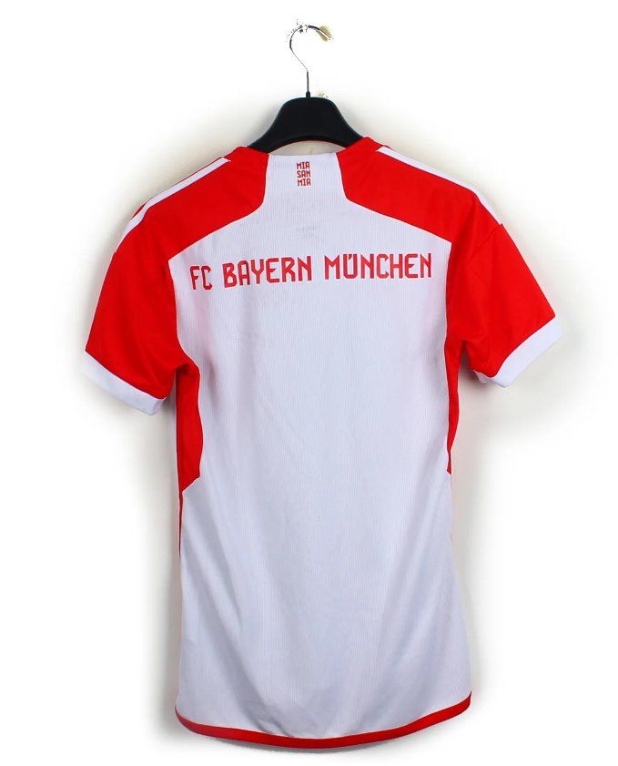 Bayern München Canottiere & Pantaloni: Bayern München – Usato da Sâles (Gruyère) venduto da Rapha1111 1
