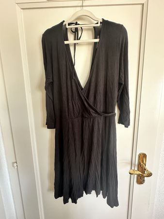 Robe noire élégante taille unique