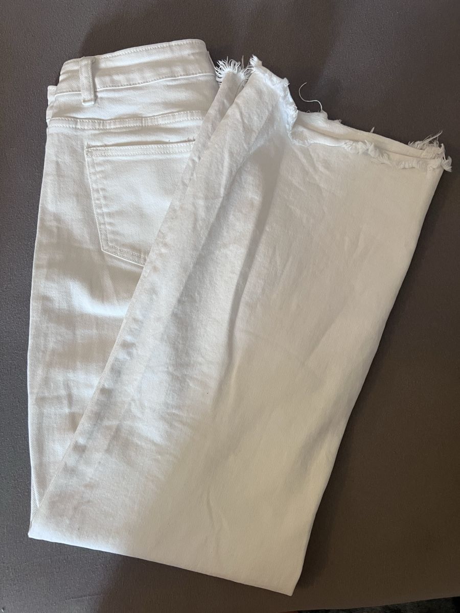 Jeans: Weisse Jeans mit Fransen, Grösse L – Nuovo (secondo la descrizione) da Eiken venduto da Lera.24
