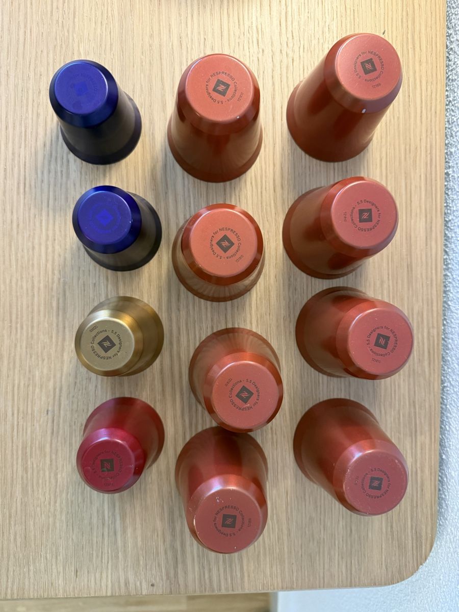 Nespresso Tasses: Nespresso 5.5 Designers Cups – D'occasion à Kloten par Mumiiin 5