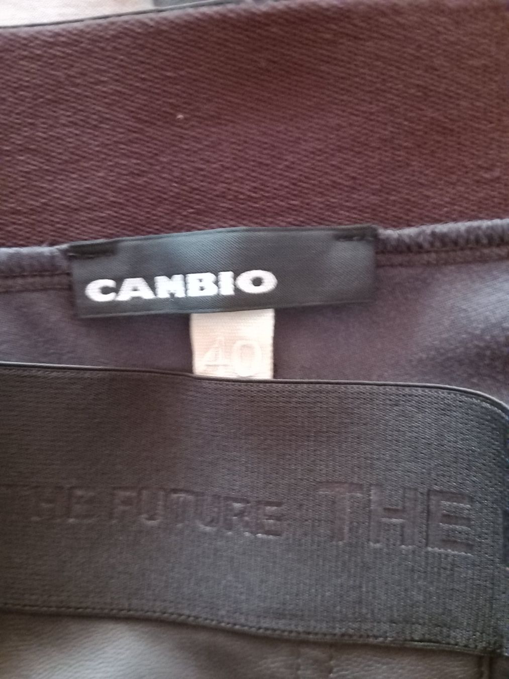 Cambio Pantaloni: Cambio Kunstleder / Grösse 40 / Neuwertig – Nuovo (secondo la descrizione) da Dinhard venduto da broenni70 4