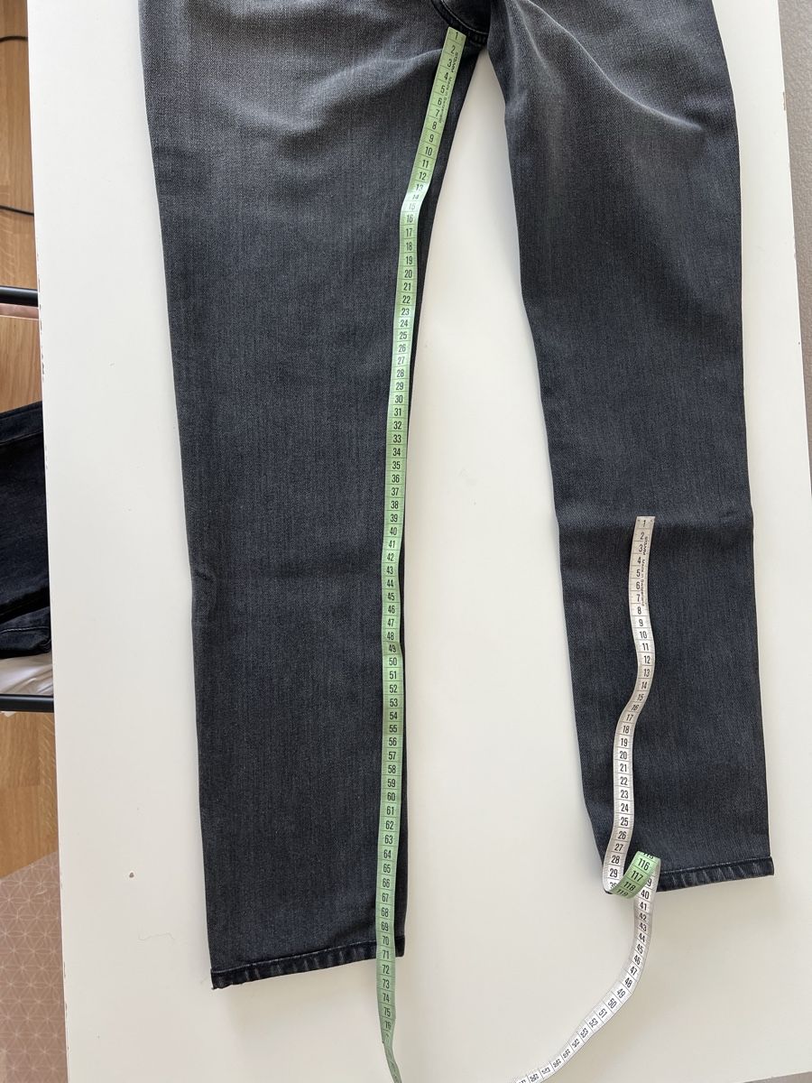 Saint Laurent Jeans: Saint Laurent Jeans Grey – Gebraucht aus Les Acacias von yul_bhw8 4