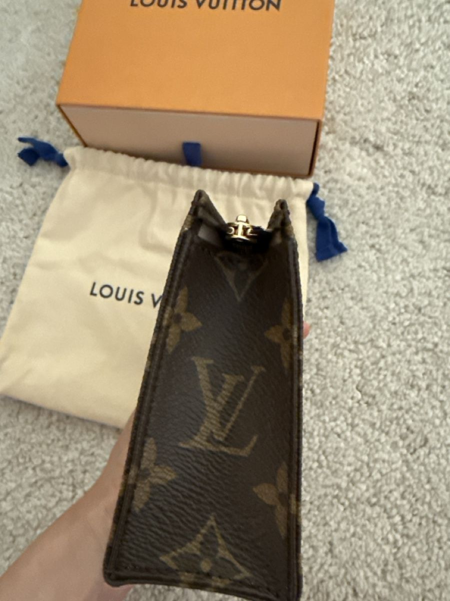 Louis Vuitton Custodie per cosmetici: Louis Vuitton toiletry Pouch 15 – Nuovo e nell'imballaggio originale da Zürich venduto da ken_n7dn 5