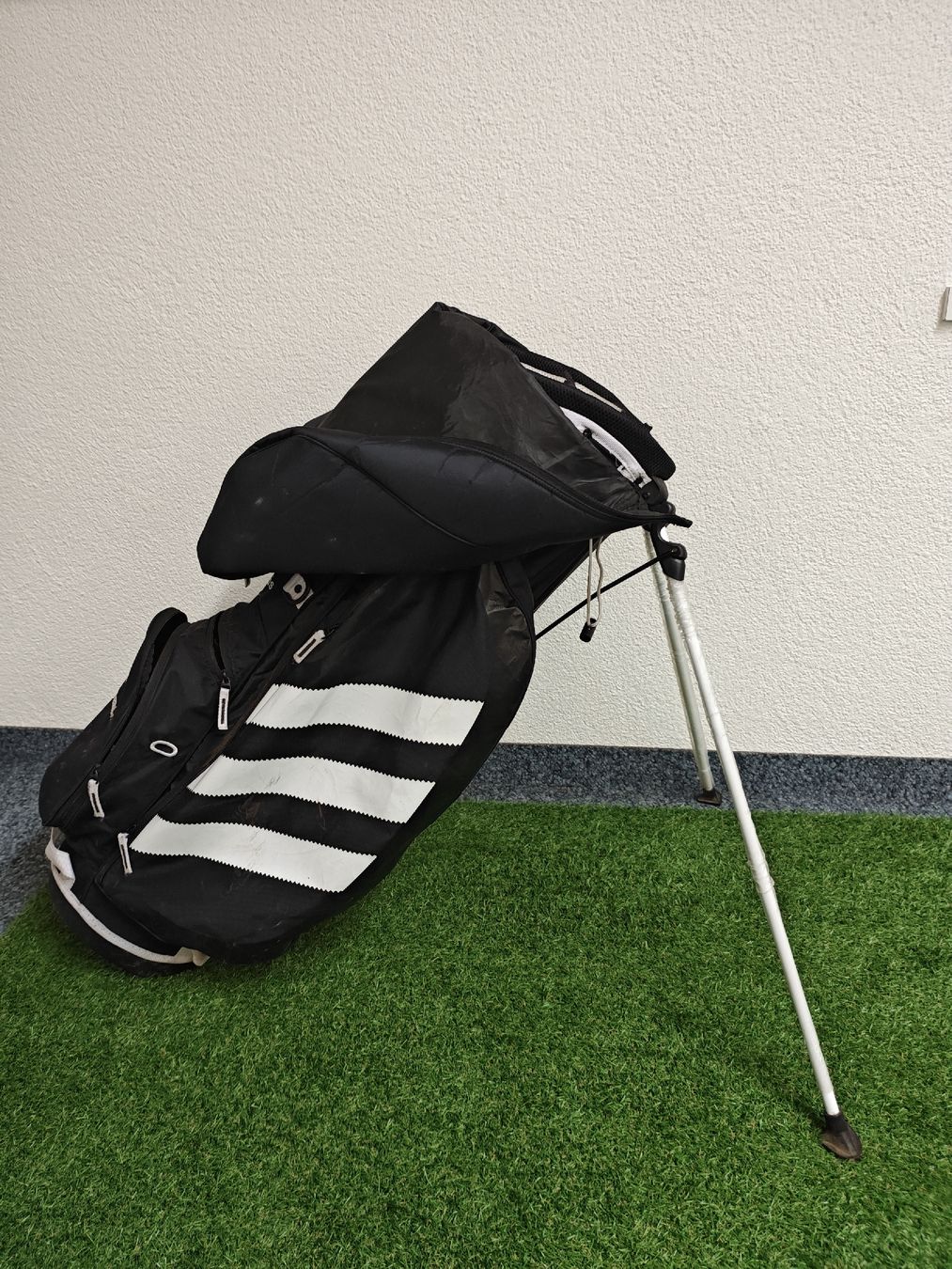 Adidas Borse: Adidas Golfbag – Usato da Uerikon venduto da Chreggus_Golfshop
