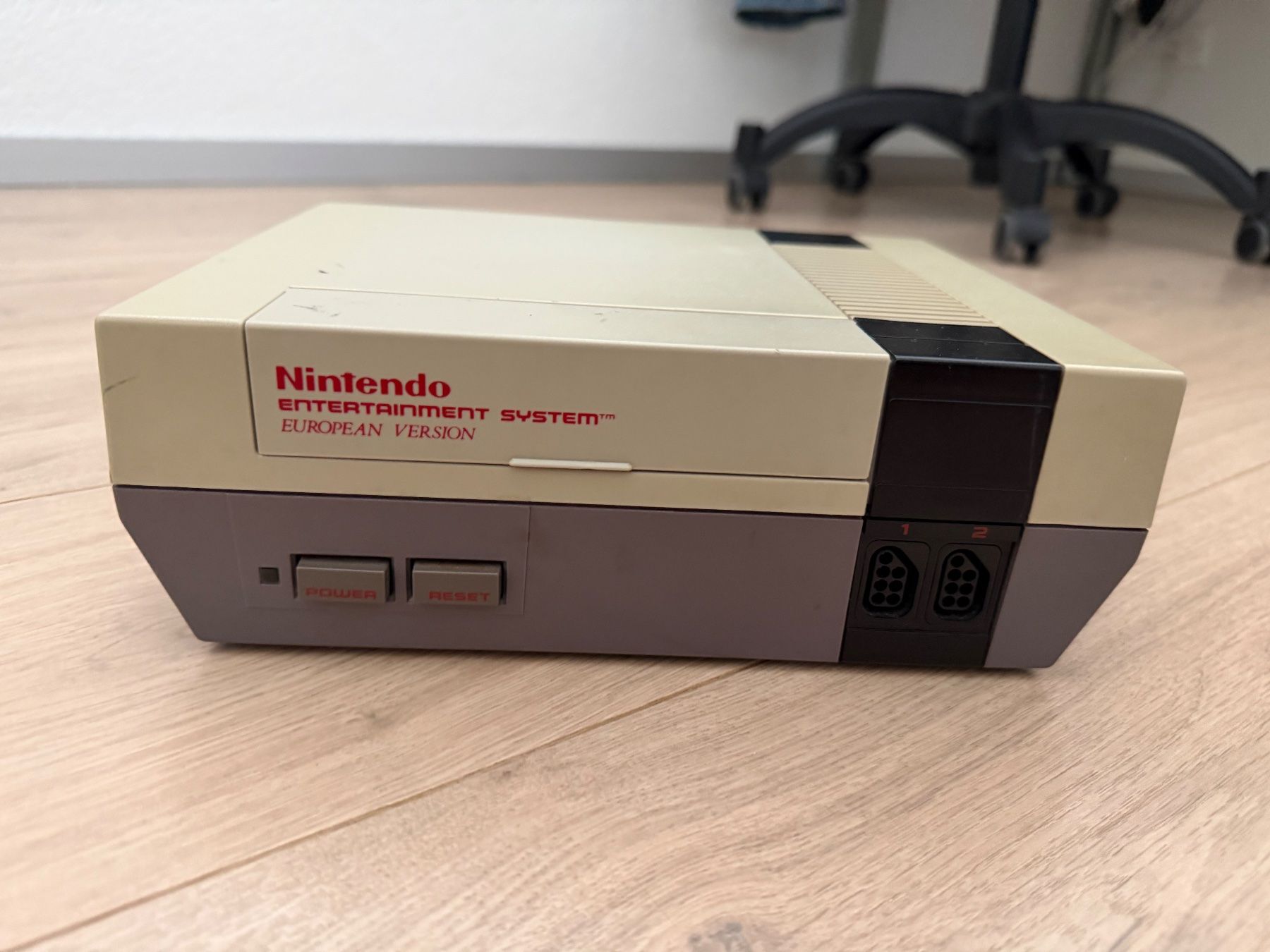 Nintendo Console: Nintendo entertainment system (NES) – Usato da Thörishaus venduto da Swaxx 1