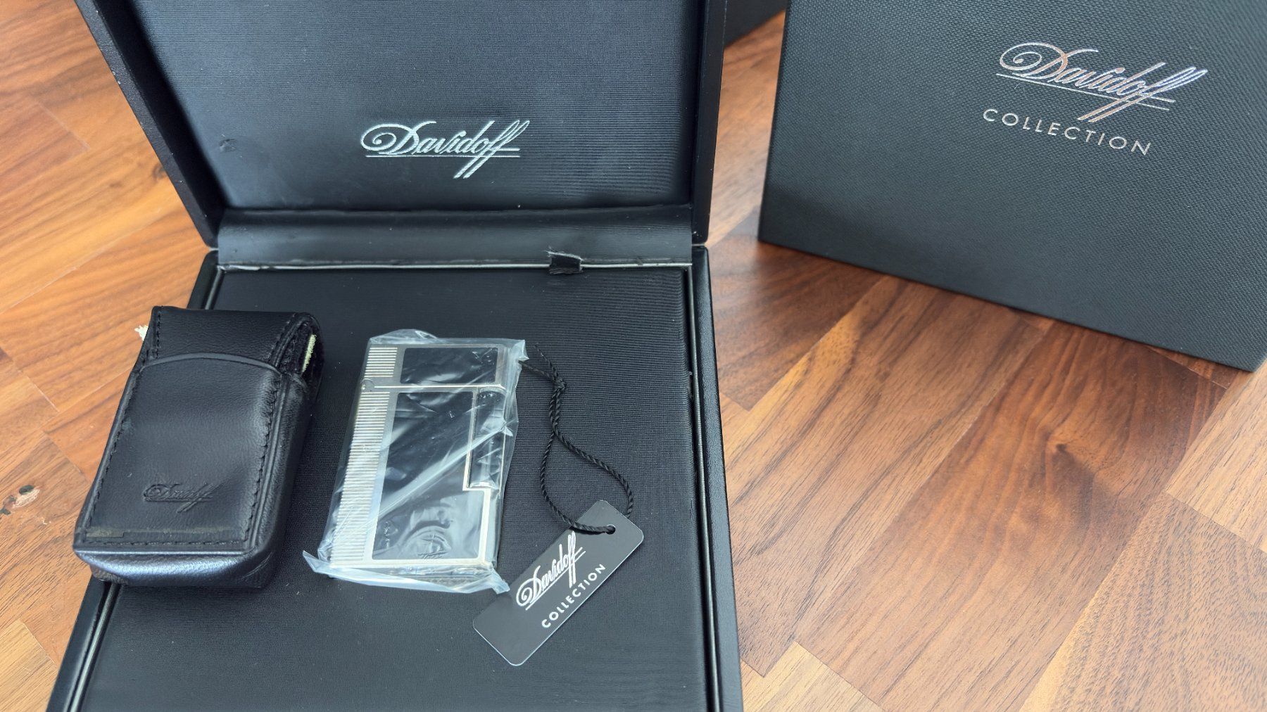 Davidoff Accendini: Davidoff Prestige Line Zigarren‑Feuerzeug – Nuovo e nell'imballaggio originale da Egerkingen venduto da Luckyluj 2