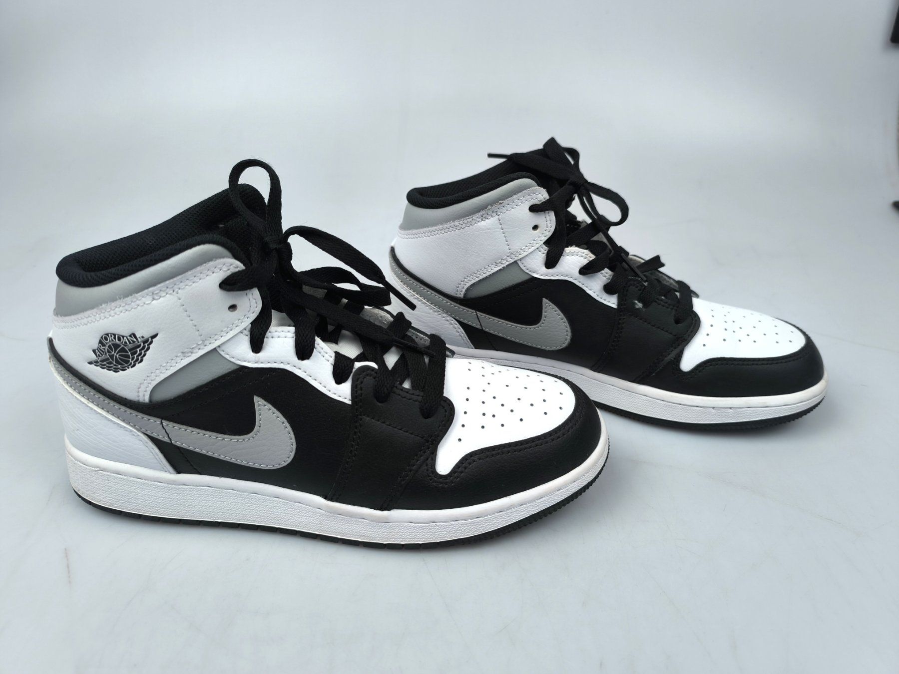 Nike Scarpe da uomo: Air Jordan 1 Mid White Shadow GS Gr. 39 – Usato da Rüti ZH venduto da Restwert_Rueti_ZH 2