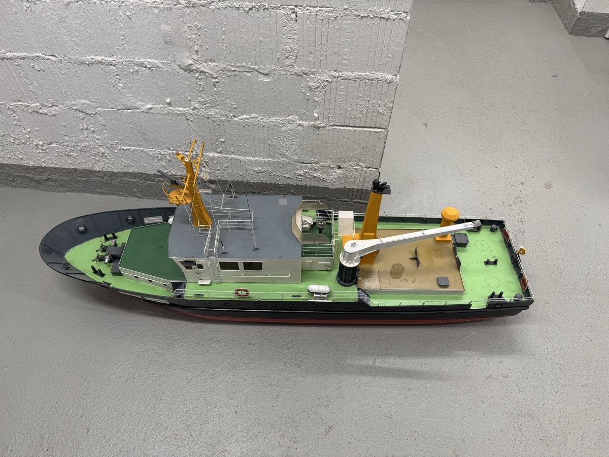 Robbe Modellismo RC: Modellbau Schiff Robbe Norderney Tonnenleger – Usato da Zürich venduto da Trident17374 2