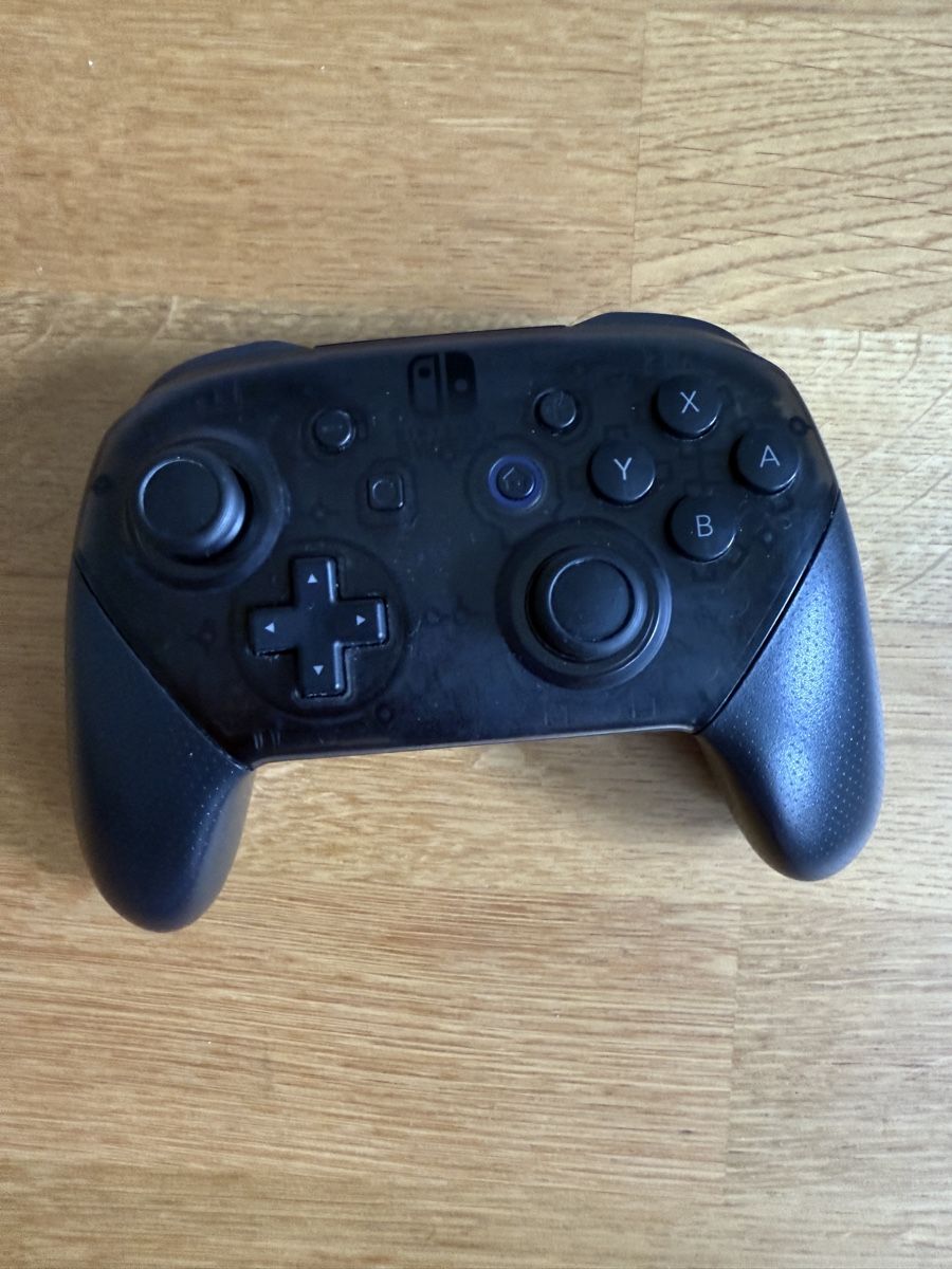 Original Nintendo Switch Pro Controller (Gebraucht) in Basel für CHF 30 ...