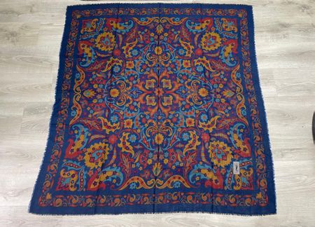 Foulard Yves saint Laurent